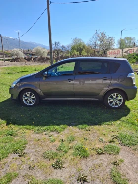 Toyota Corolla verso, снимка 3