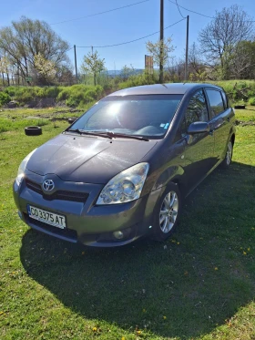 Toyota Corolla verso, снимка 2