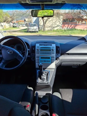 Toyota Corolla verso, снимка 11