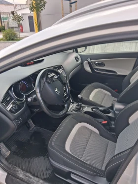 Kia Ceed 1.4 100кс, снимка 9