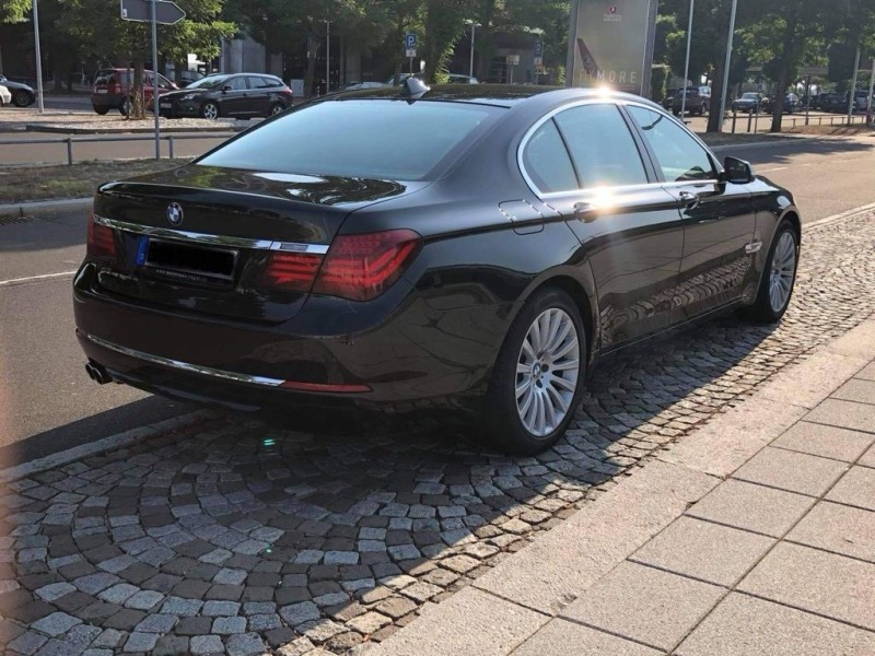 BMW 730, снимка 3 - Автомобили и джипове - 46414820
