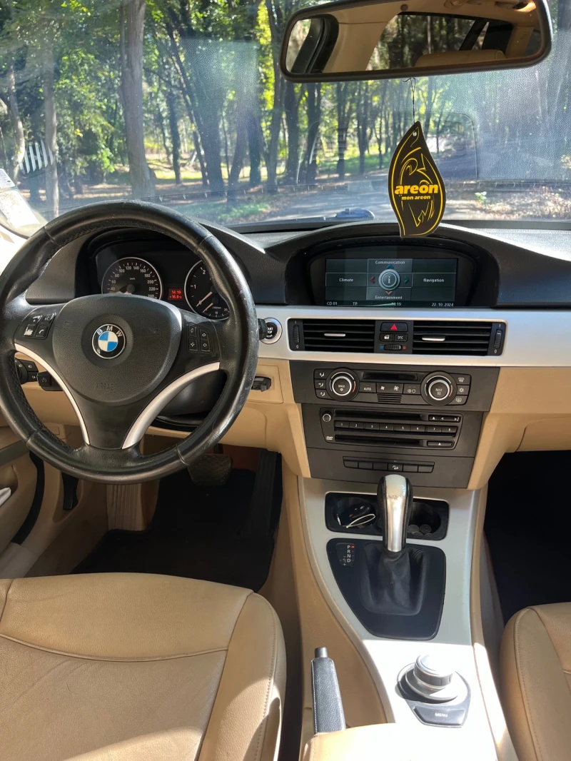 BMW 330, снимка 8 - Автомобили и джипове - 47684343