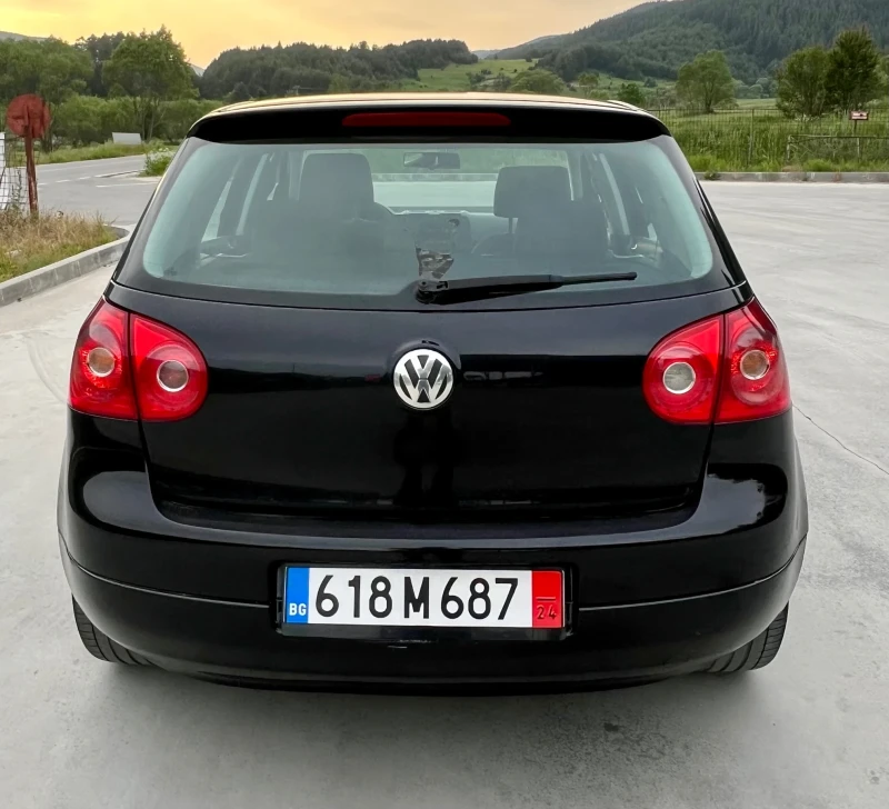 VW Golf 1.9, снимка 5 - Автомобили и джипове - 47840775