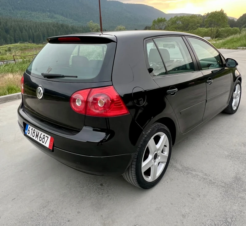 VW Golf 1.9, снимка 6 - Автомобили и джипове - 47840775