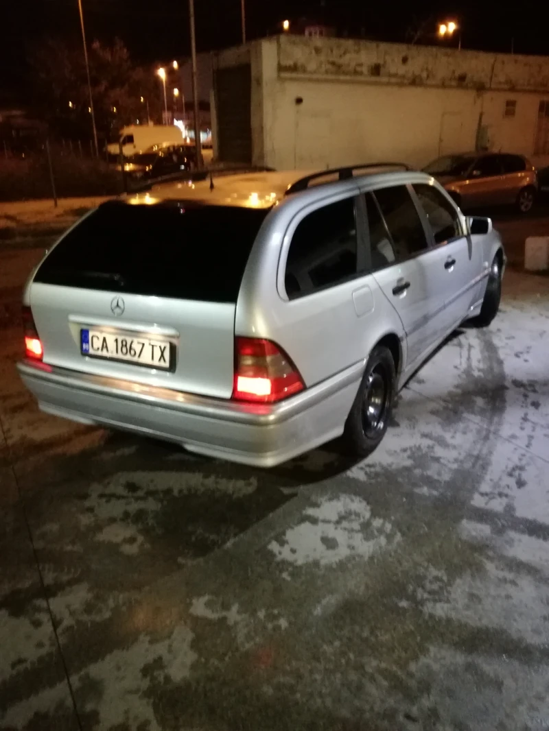 Mercedes-Benz C 220 2.2 CDI, снимка 12 - Автомобили и джипове - 49015459