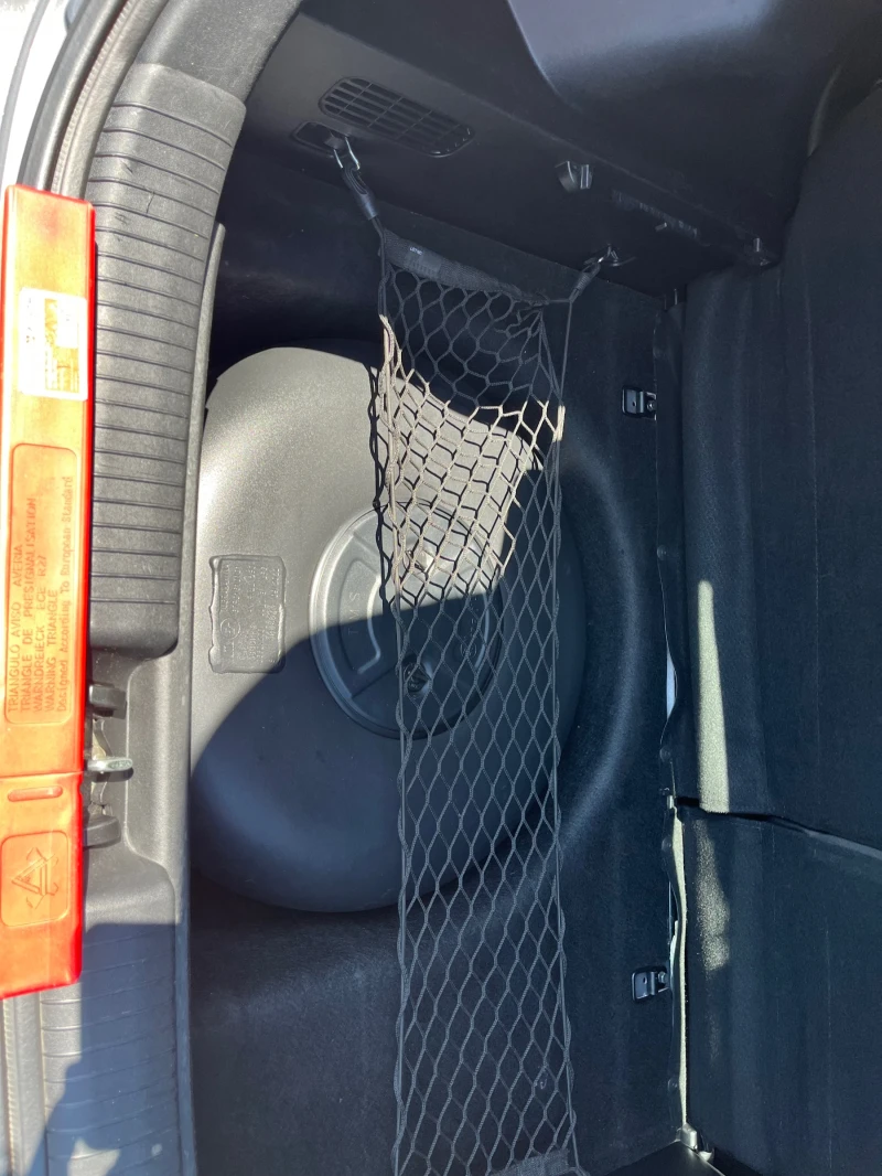 Hyundai Ix20 1.6i Газ.инж. 125кс, снимка 9 - Автомобили и джипове - 50995593