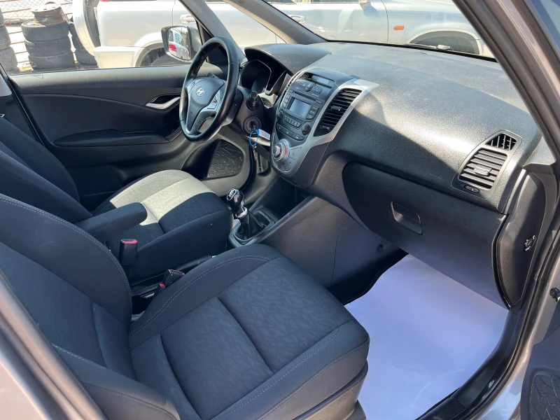 Hyundai Ix20 1.6i Газ.инж. 125кс, снимка 12 - Автомобили и джипове - 50995593