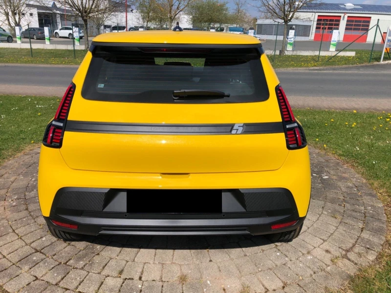 Renault 5 EVELUTION* NAVI* LED* CAM* , снимка 5 - Автомобили и джипове - 51911383