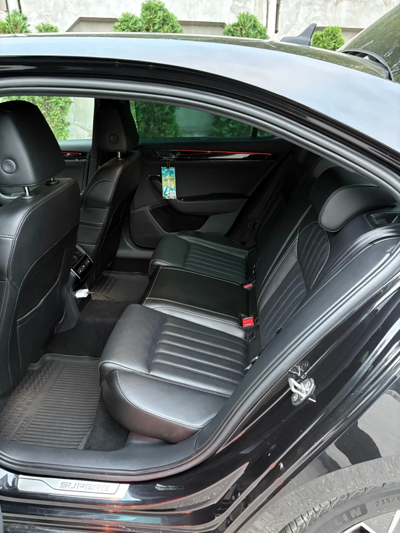 Skoda Superb 2.0 TFSI 4x4 L&K, снимка 6 - Автомобили и джипове - 52056436