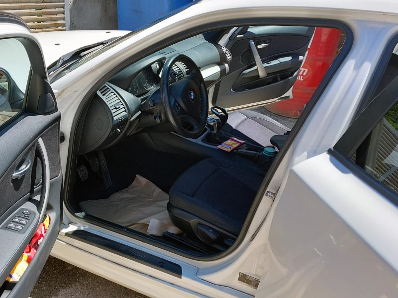 BMW 116 ПЕРФЕКТНА !! 2.0i 122k.c. FACELIFT, снимка 10 - Автомобили и джипове - 52542870