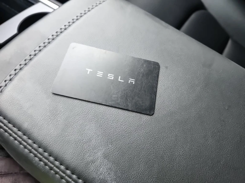 Tesla Model Y * PERFORMANCE * CARFAX * , снимка 8 - Автомобили и джипове - 53242526