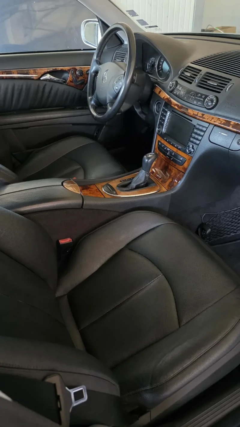 Mercedes-Benz E 270, снимка 16 - Автомобили и джипове - 53275331