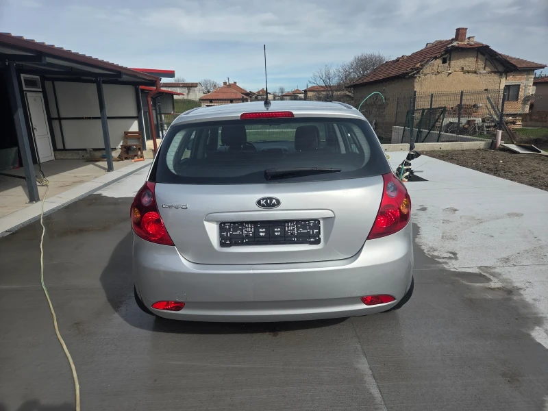 Kia Ceed, снимка 4 - Автомобили и джипове - 53535700