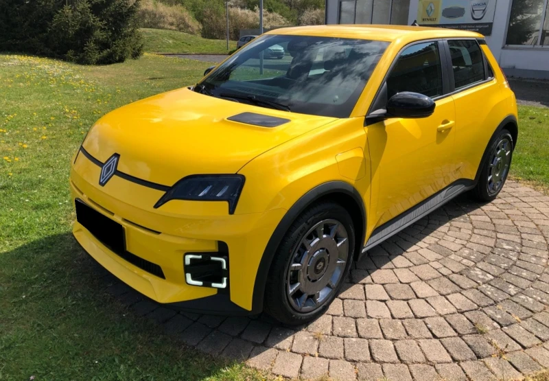 Renault 5 EVELUTION* NAVI* LED* CAM*  - 54800 лв. / 28018.80 € - 97926447 1