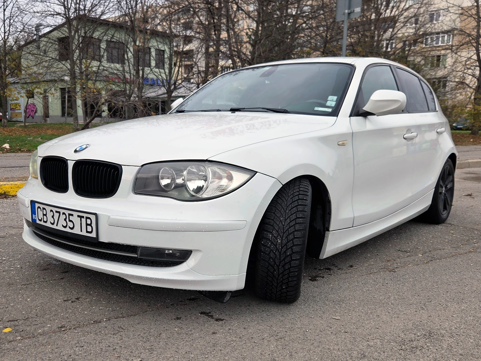 BMW 116 ПЕРФЕКТНА !! 2.0i 122k.c. FACELIFT, снимка 1