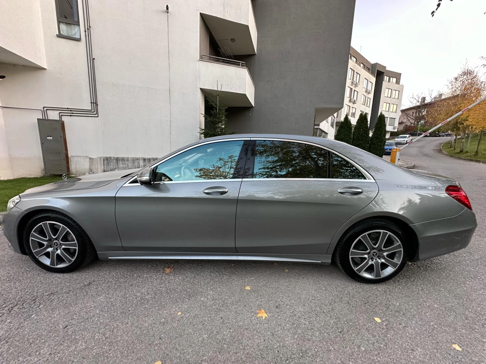 Mercedes-Benz S 500 4MATIC / LONG / AMG OPTIC / ГОТОВ ЛИЗИНГ - изображение 4