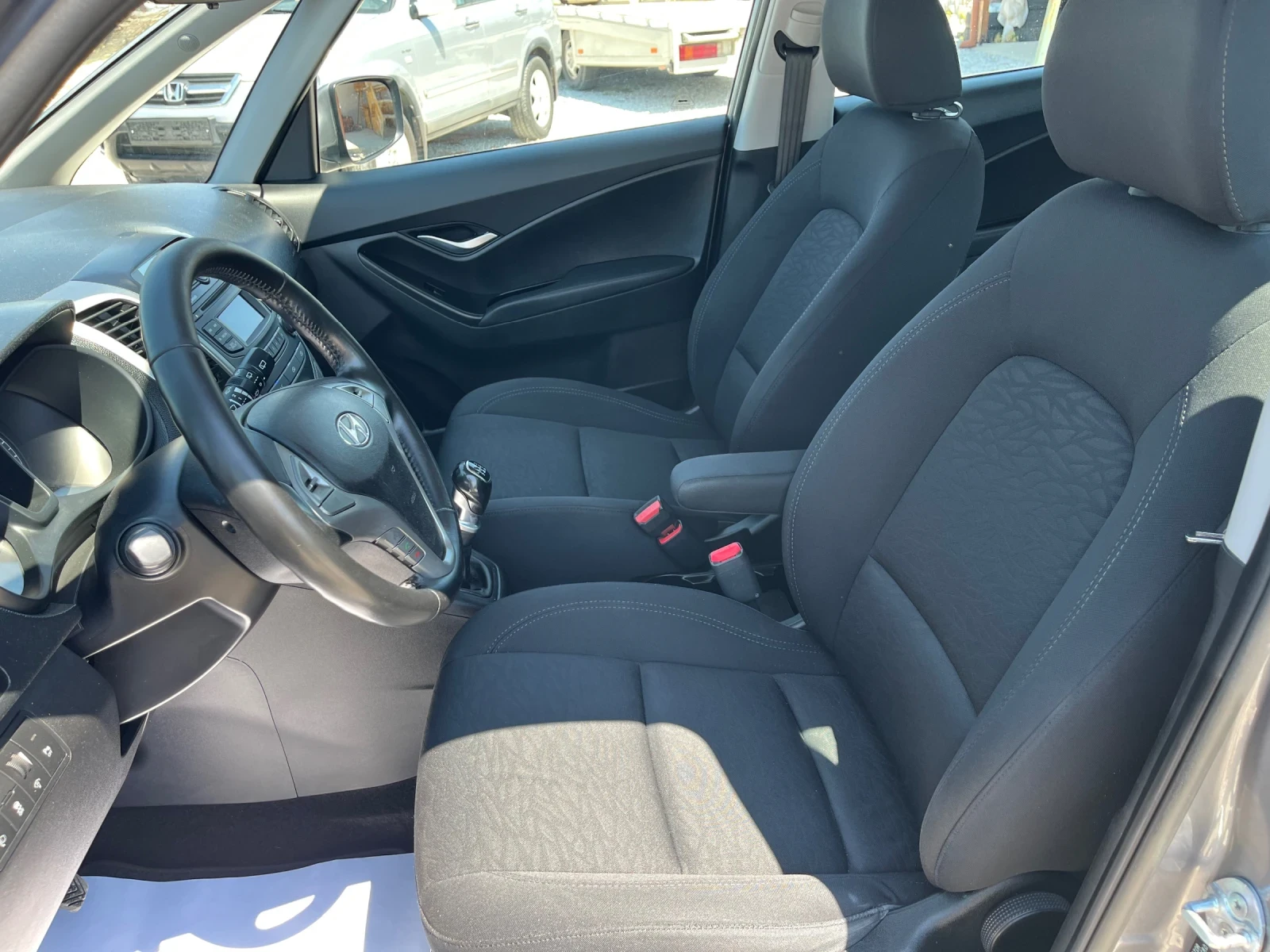 Hyundai Ix20 1.6i .. 125 | Mobile.bg   11