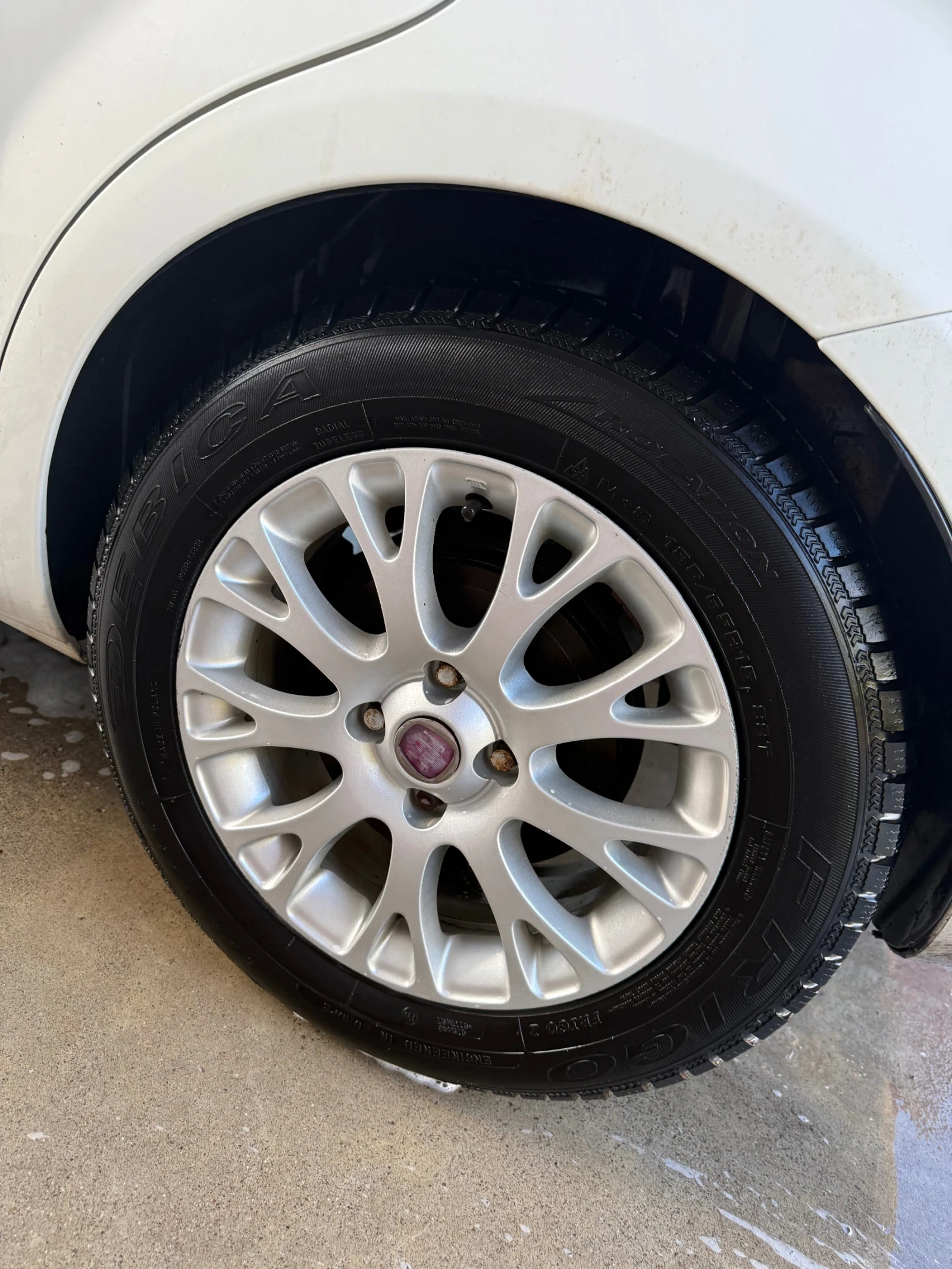 Fiat Punto FIAT PUNTO 1, 4 EVO - изображение 6