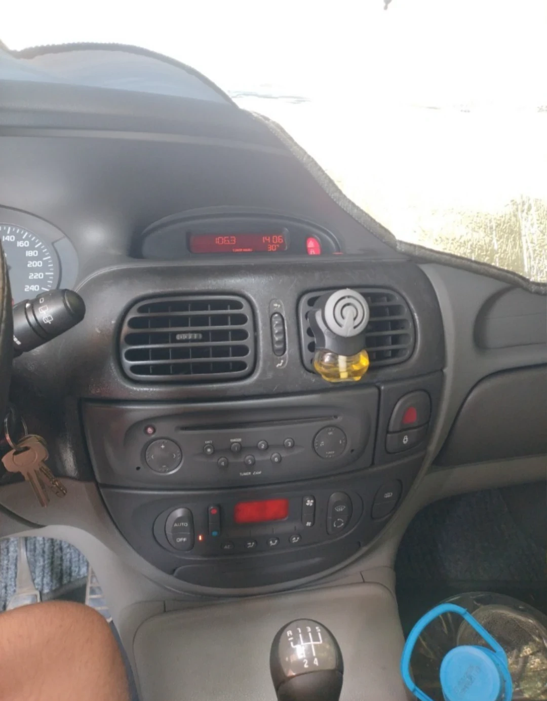 Renault Scenic  - изображение 6