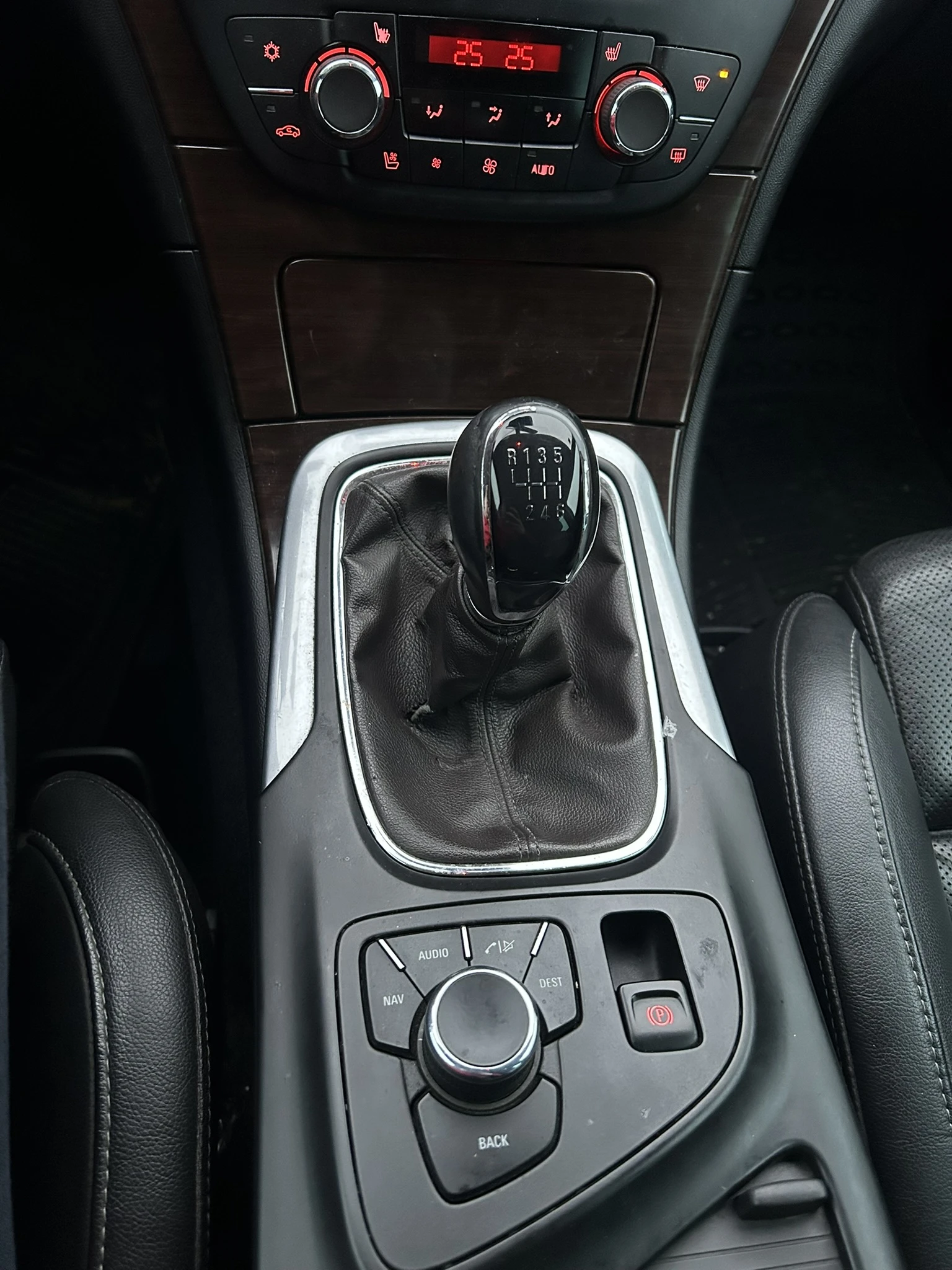 Opel Insignia 2.0CDTI | Mobile.bg � ����������� 12