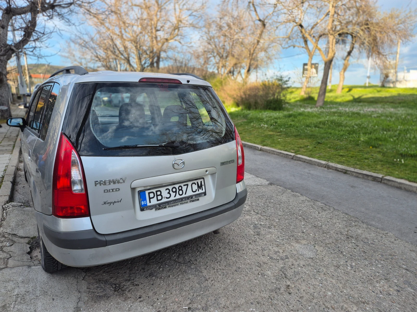 Mazda Premacy 2.0 tdi, снимка 3 - Автомобили и джипове - 54764205