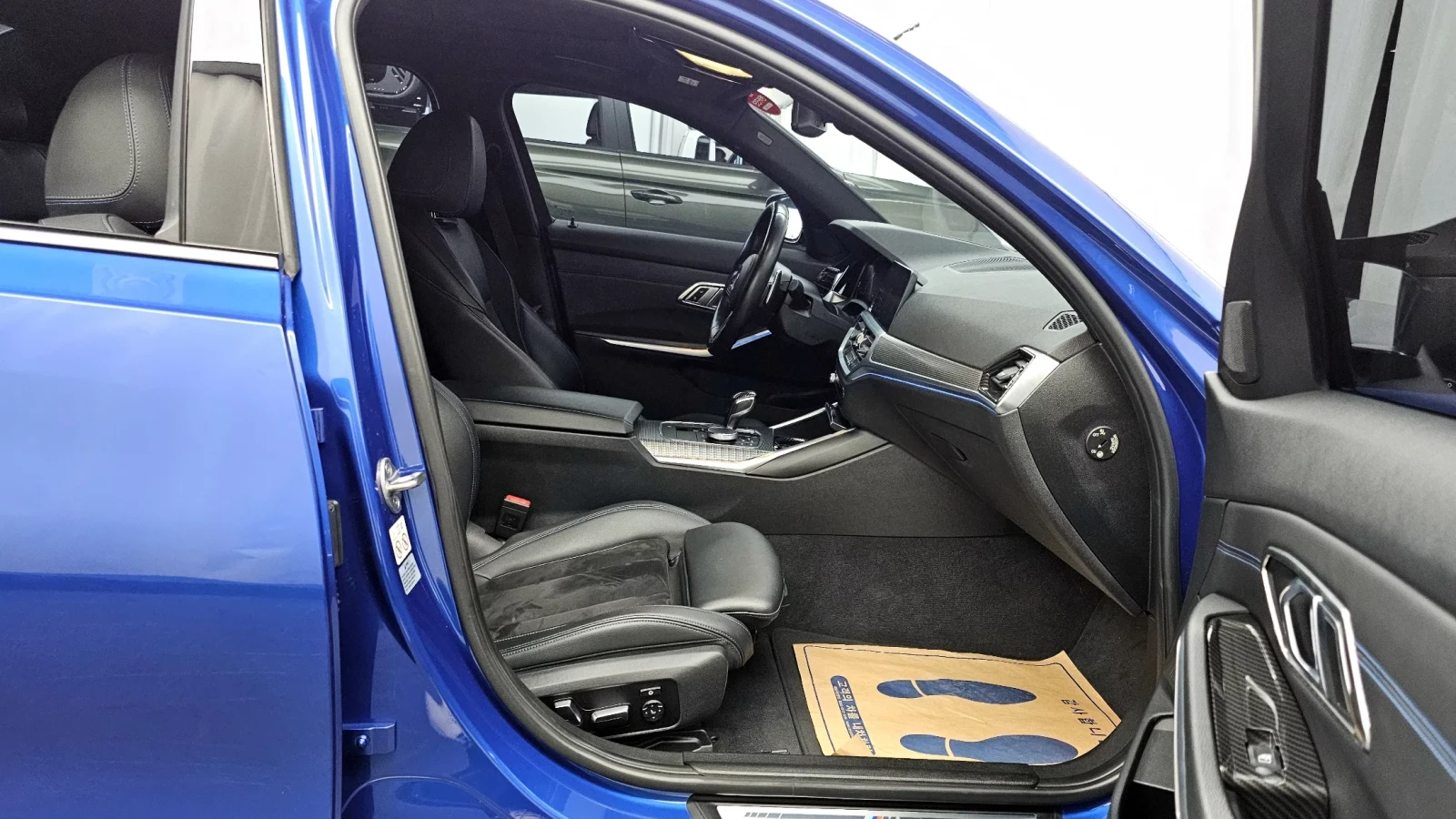 BMW 320 d* M-PACK, снимка 13 - Автомобили и джипове - 54370115