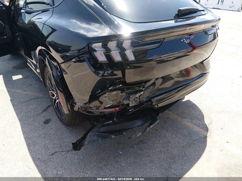 Ford Mustang Mach-E Premium, снимка 6 - Автомобили и джипове - 54664207
