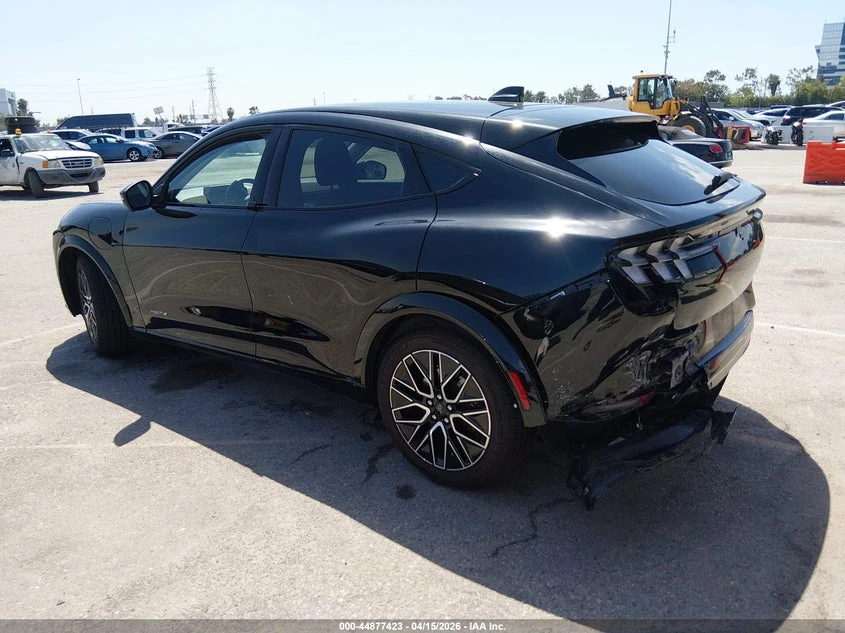 Ford Mustang Mach-E Premium, снимка 3 - Автомобили и джипове - 54664207