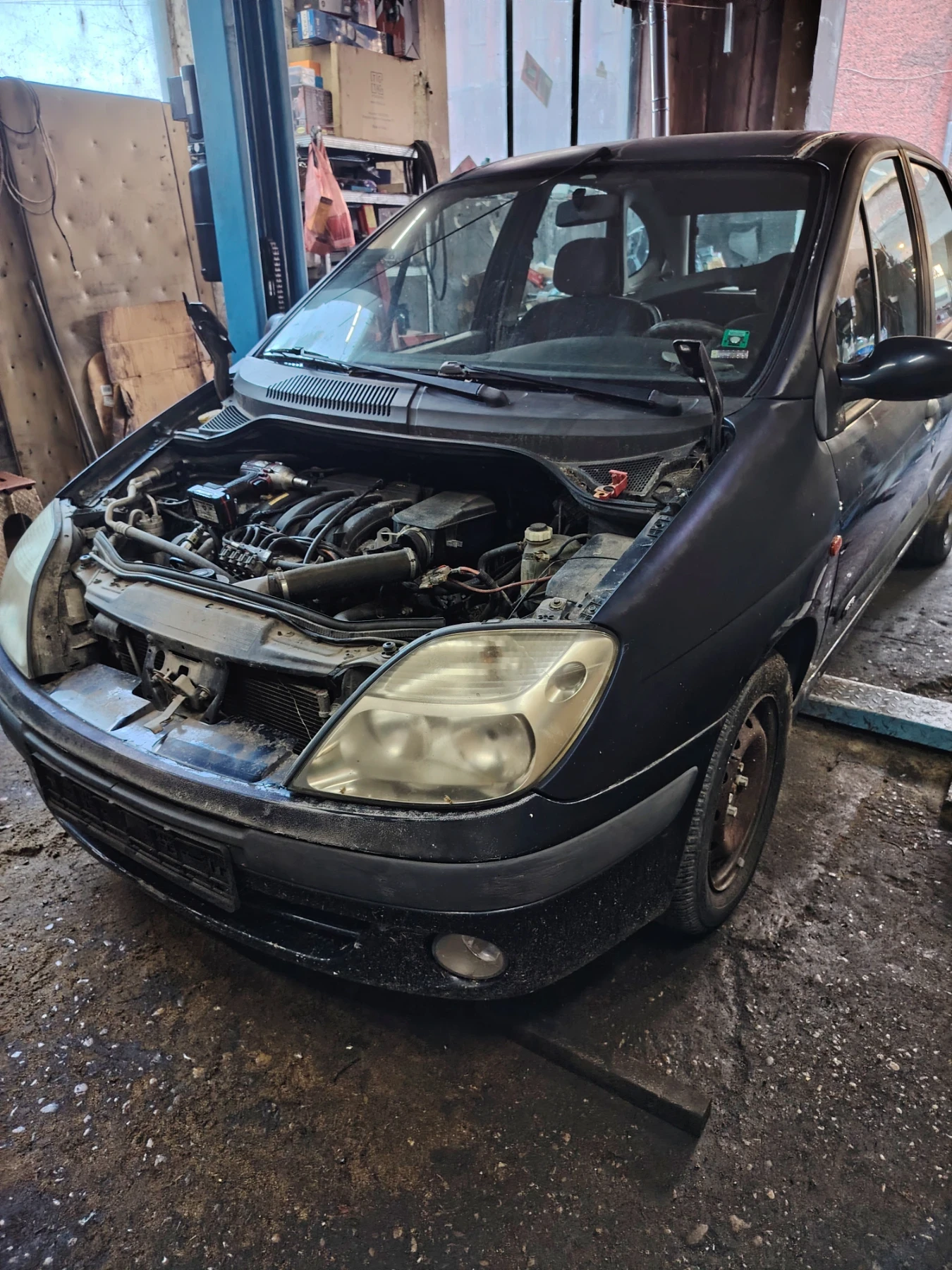 Renault Scenic, снимка 2 - Автомобили и джипове - 54683510