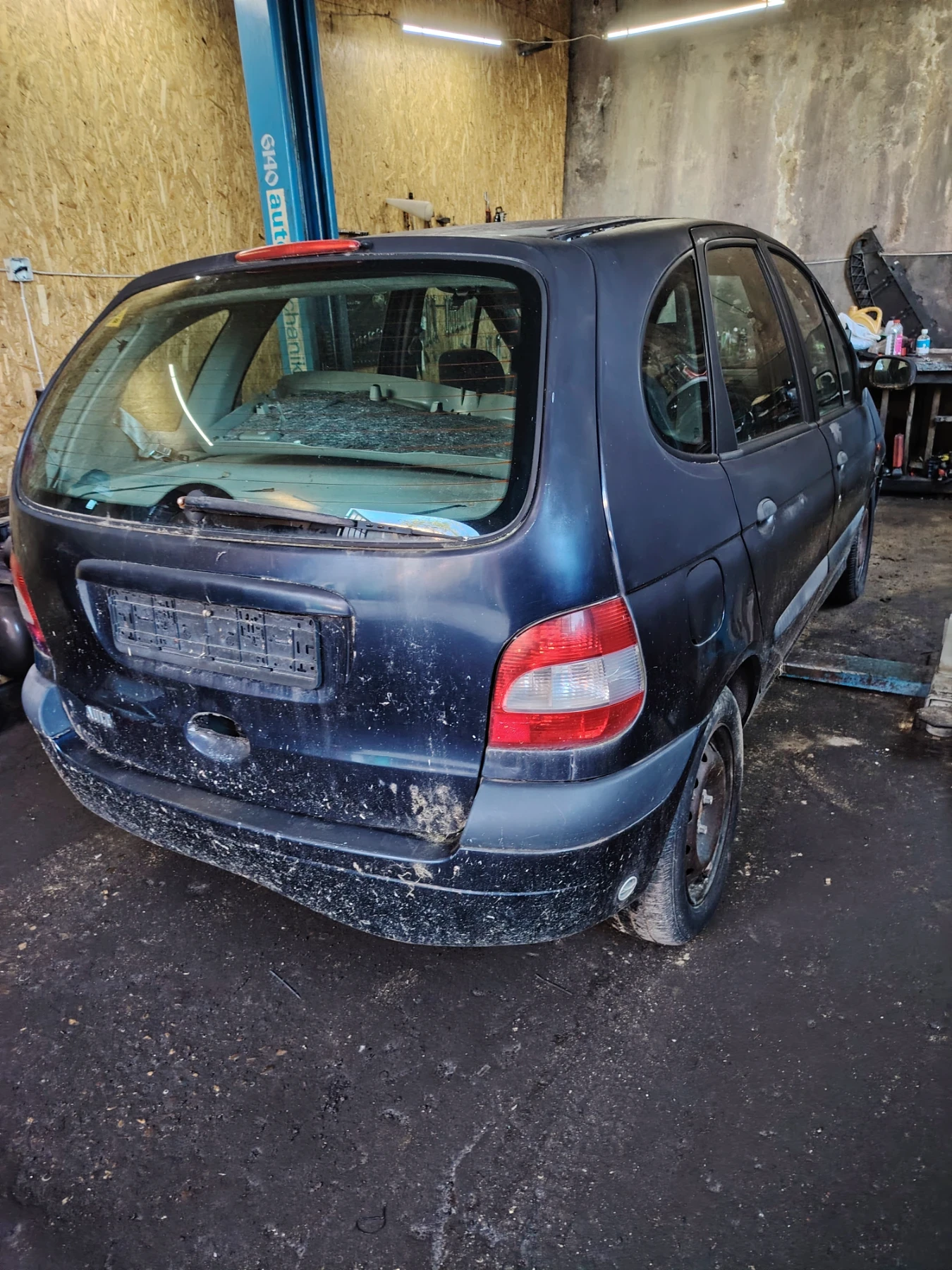 Renault Scenic, снимка 4 - Автомобили и джипове - 54683510