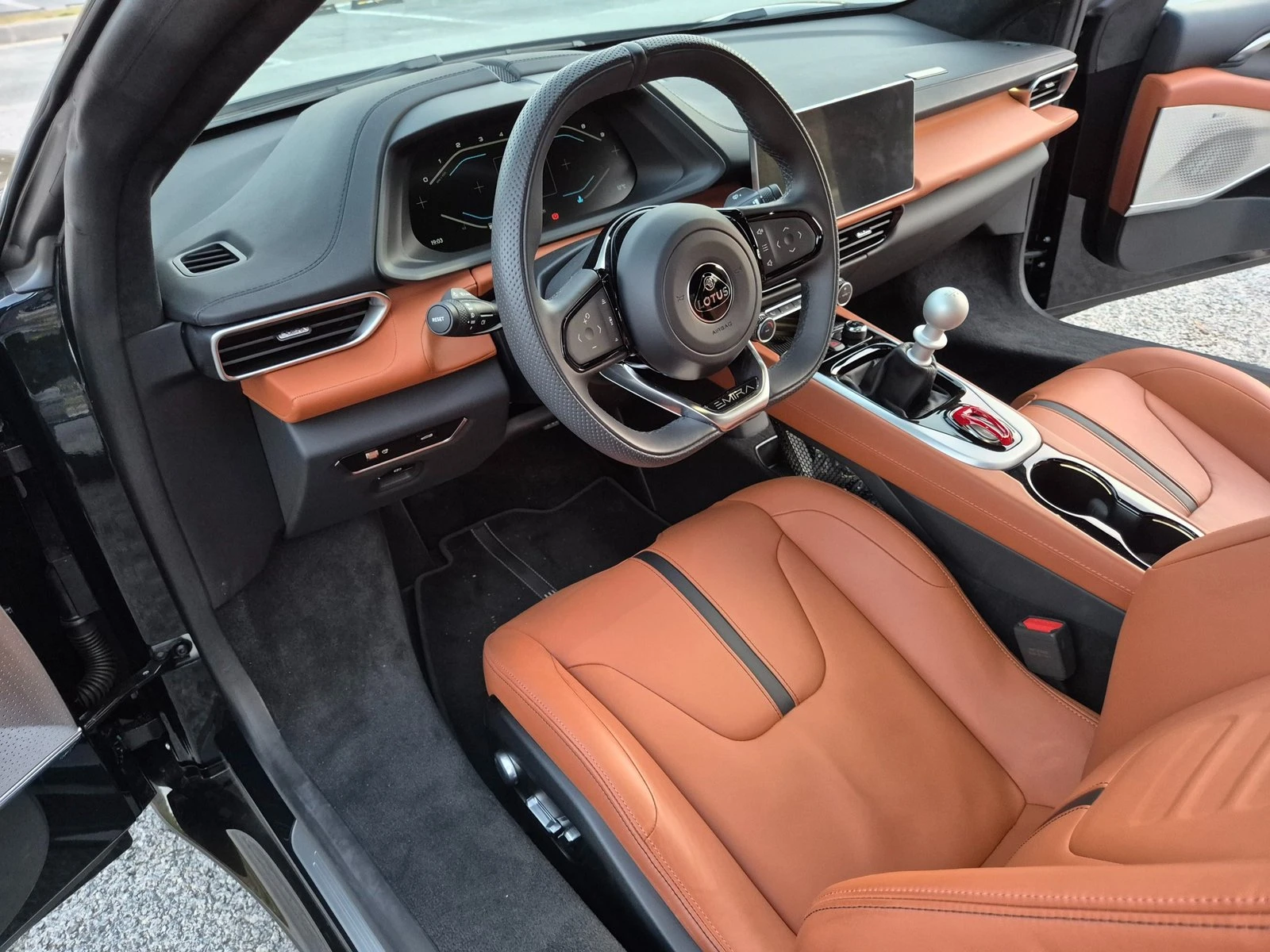 Lotus Evora Emira 3.5 НАЛИЧНА КРАЙНА ЦЕНА, снимка 13 - Автомобили и джипове - 55238029