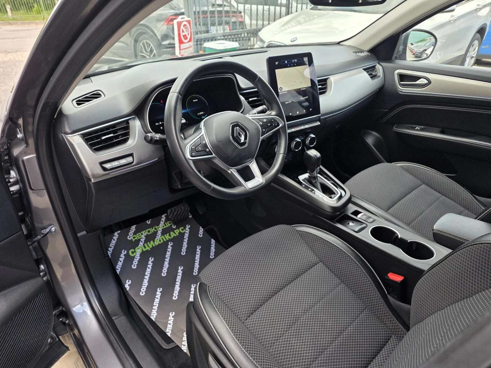 Renault Arkana HOBA hybrid , снимка 8 - Автомобили и джипове - 55253073