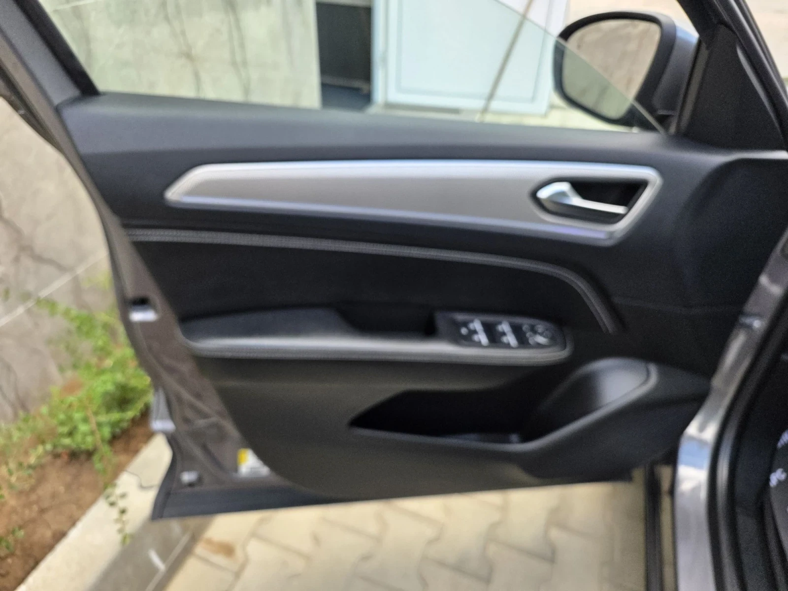 Renault Arkana HOBA hybrid , снимка 10 - Автомобили и джипове - 55253073