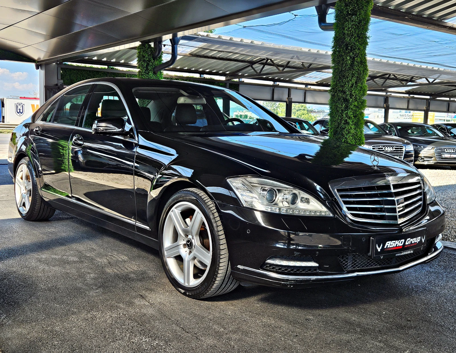 Mercedes-Benz S 350 AMG/FACE/CAMERA/DISTR/NIGHT/HARMAN/KARDON/ОБДУХ/LI, снимка 3 - Автомобили и джипове - 55593186