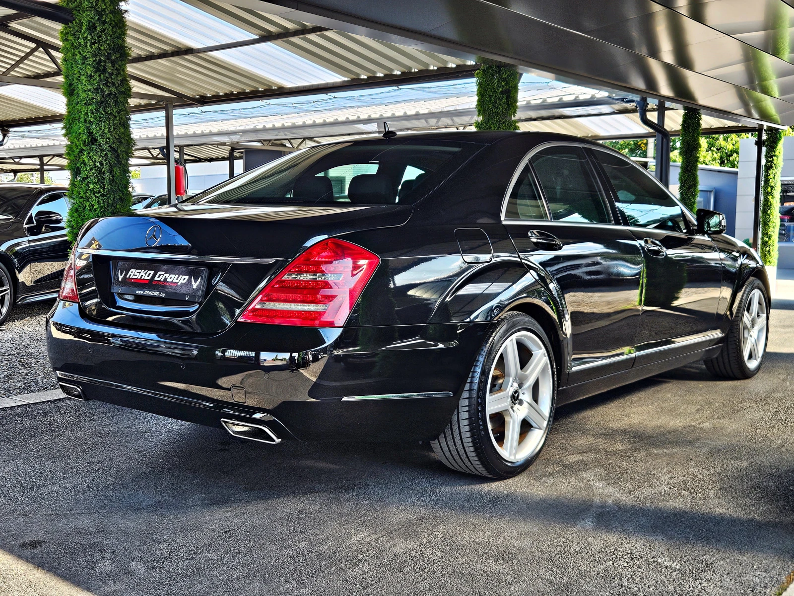 Mercedes-Benz S 350 AMG/FACE/CAMERA/DISTR/NIGHT/HARMAN/KARDON/ОБДУХ/LI, снимка 4 - Автомобили и джипове - 55593186