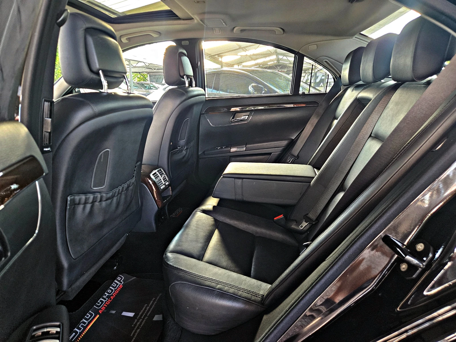 Mercedes-Benz S 350 AMG/FACE/CAMERA/DISTR/NIGHT/HARMAN/KARDON/ОБДУХ/LI, снимка 16 - Автомобили и джипове - 55593186
