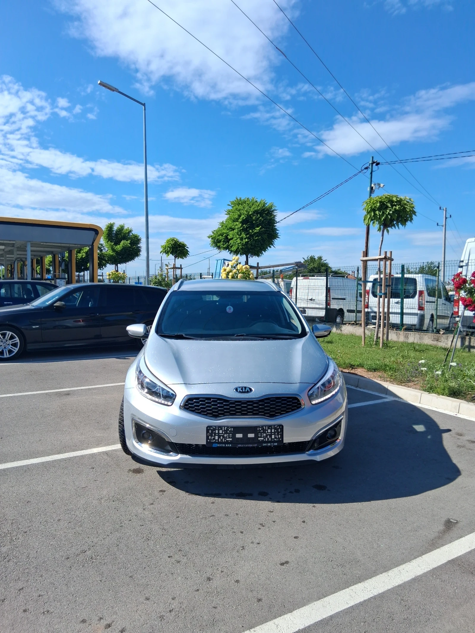Kia Ceed 1.4 100кс, снимка 3 - Автомобили и джипове - 55960545
