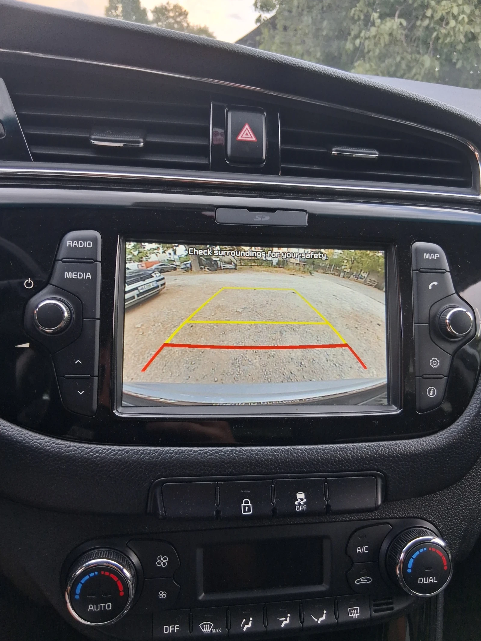 Kia Ceed 1.4 100кс, снимка 14 - Автомобили и джипове - 55960545