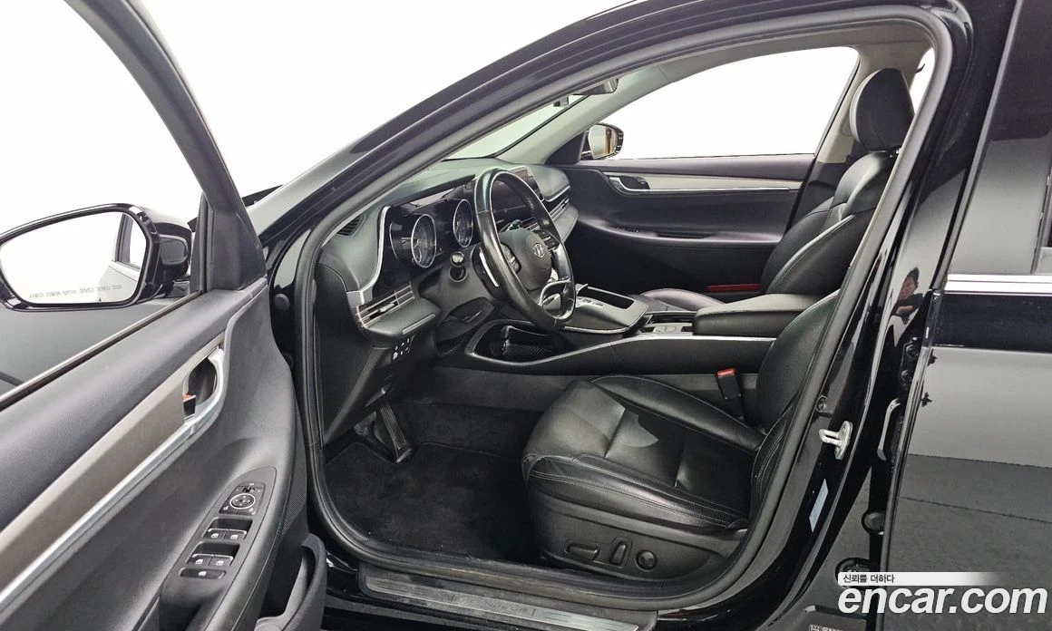 Hyundai Grandeur 3.3 Premium, снимка 10 - Автомобили и джипове - 56024618