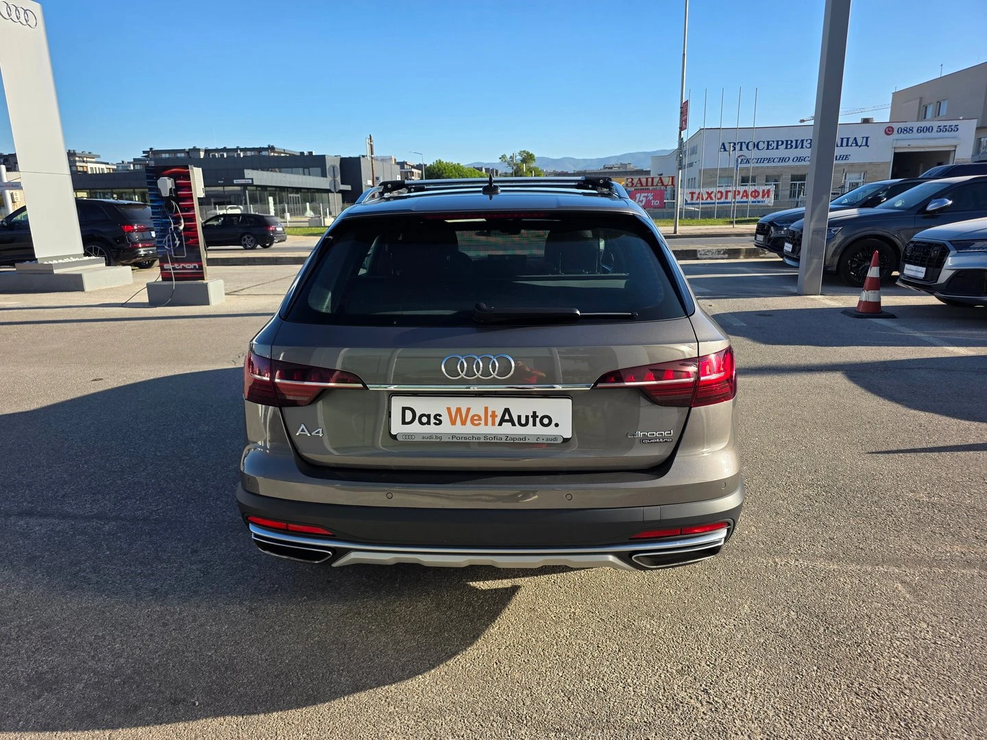 Audi A4, снимка 15 - Автомобили и джипове - 56420634