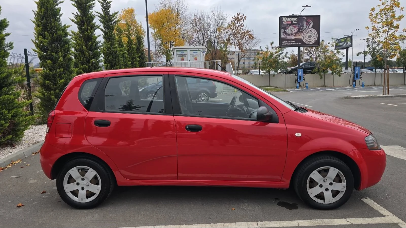 Chevrolet Aveo, снимка 7 - Автомобили и джипове - 56528389