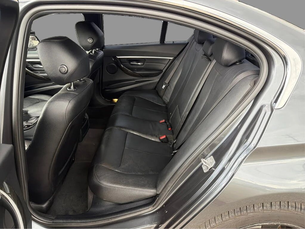 BMW 330 i xDrive Pano* ����������* * ���� �� ��*  | Mobile.bg � ����������� 10