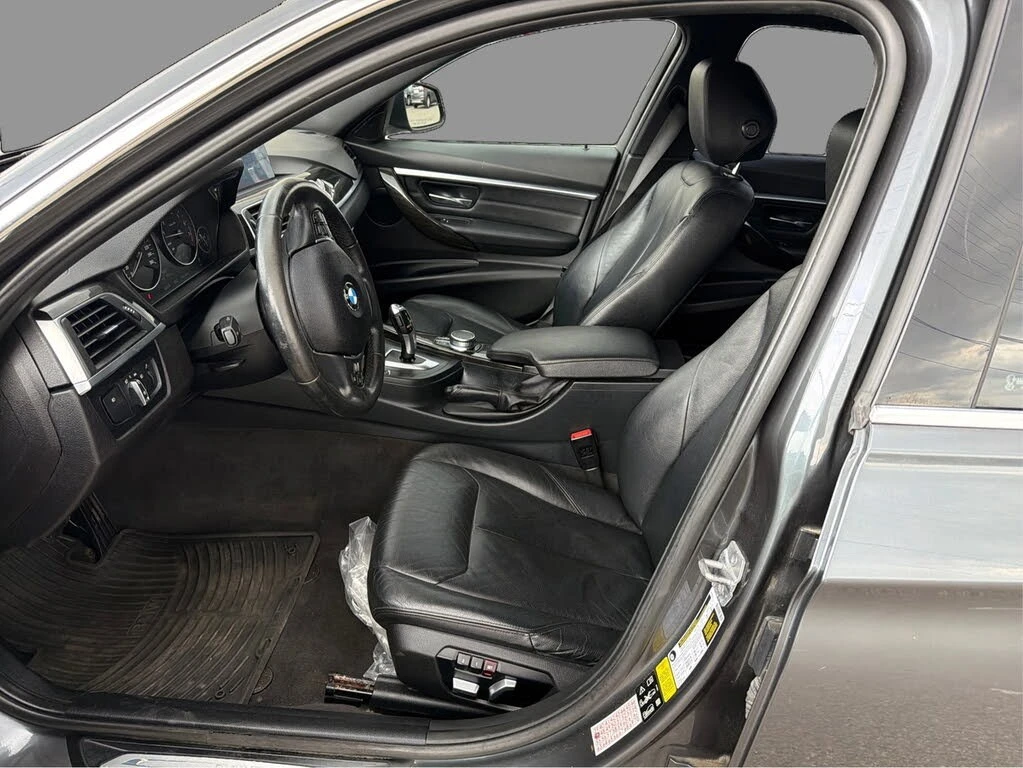 BMW 330 i xDrive Pano* ����������* * ���� �� ��*  | Mobile.bg � ����������� 9