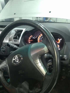 Toyota Hilux 4x4 pick up - 9500 € / 18580.38 лв. - 68764709 3