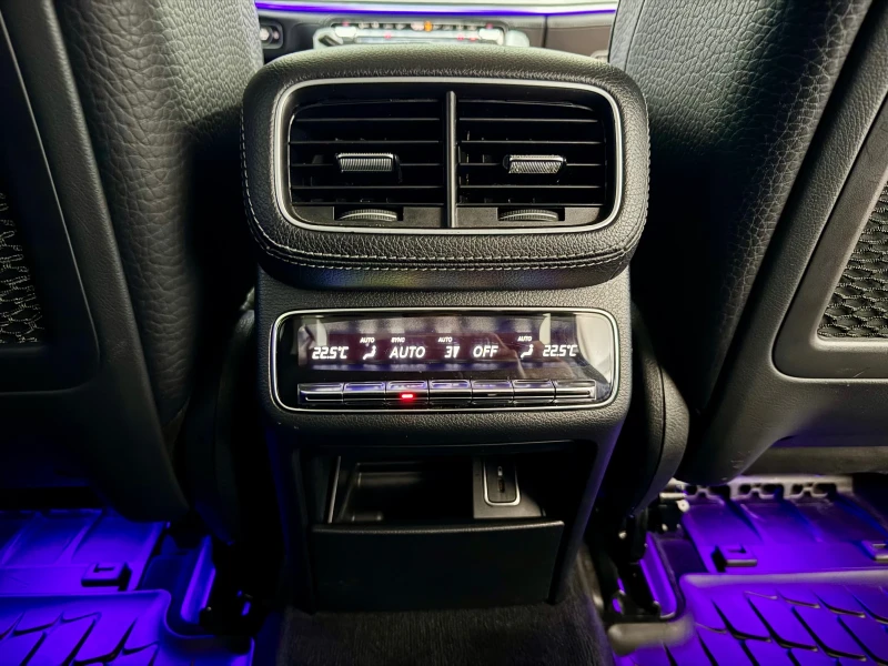 Mercedes-Benz GLE 350 d AMG * НОВ от Силвър Стар* 1-ви СОБСТВЕНИК, снимка 13 - Автомобили и джипове - 50390296