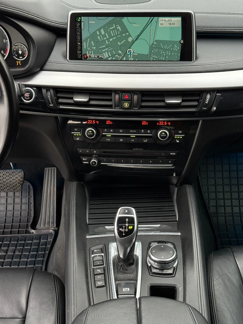 BMW X6 3.0D 258кс LED * Digital* * 360камери* * Бяла перл, снимка 16 - Автомобили и джипове - 52420485