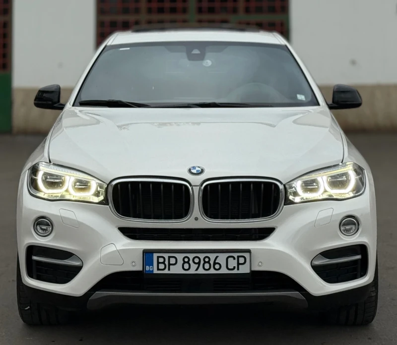 BMW X6 3.0D 258кс LED * Digital* * 360камери* * Бяла перл, снимка 2 - Автомобили и джипове - 52420485