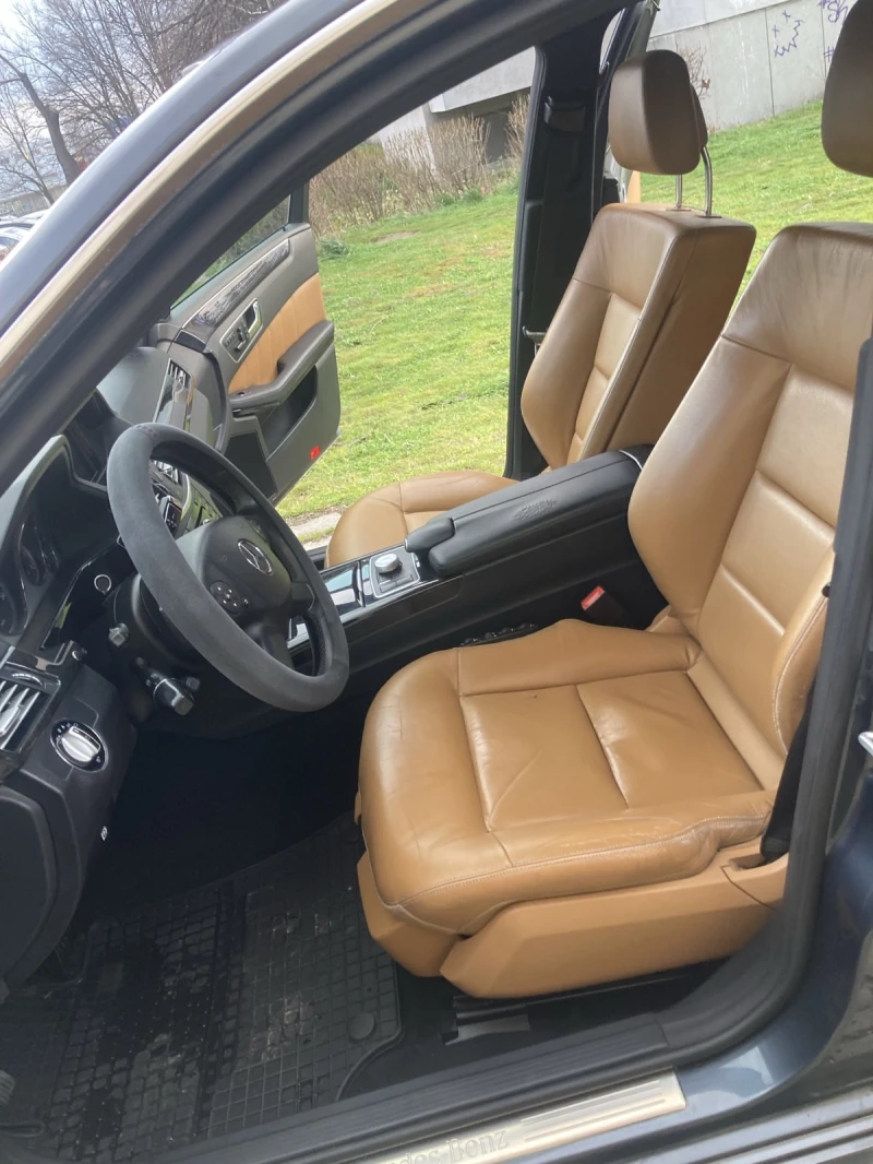 Mercedes-Benz E 350 CDI Avangarde Фул екстри, снимка 8 - Автомобили и джипове - 52862898