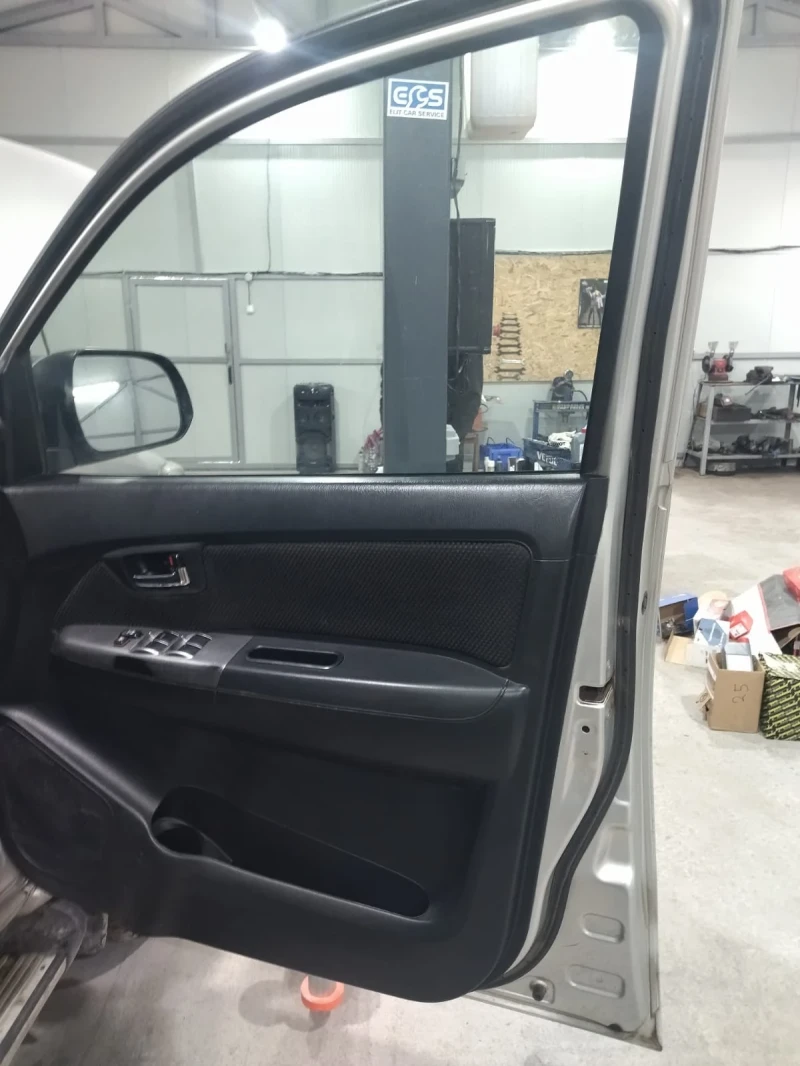 Toyota Hilux 4x4 pick up, снимка 5 - Автомобили и джипове - 52871273