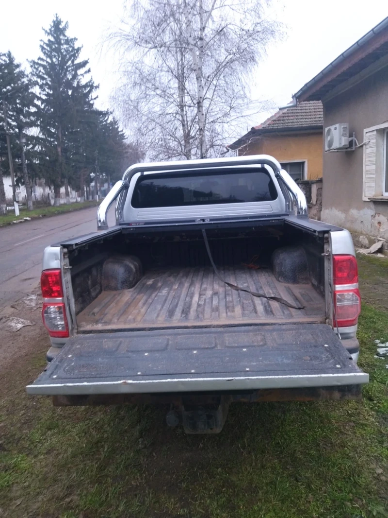 Toyota Hilux 4x4 pick up, снимка 16 - Автомобили и джипове - 52871273